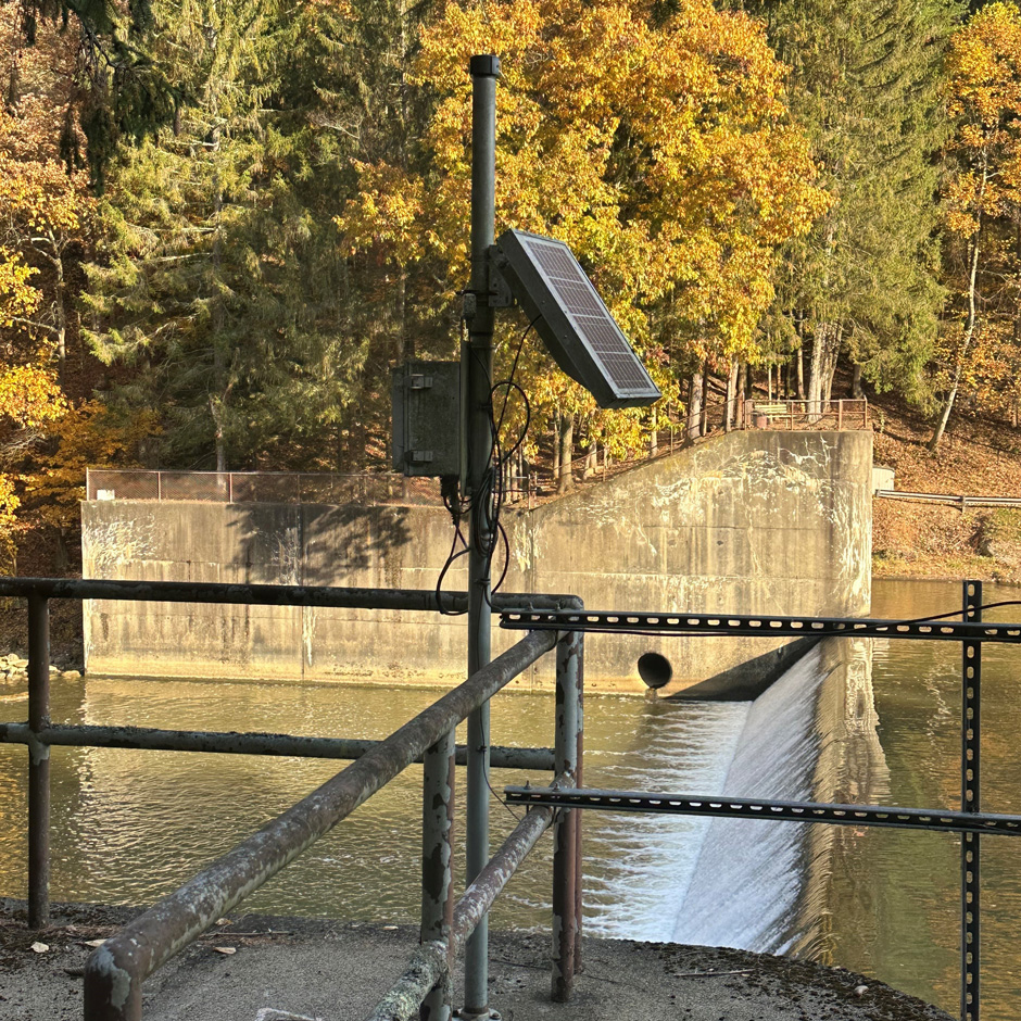 A NexSens water quality monitoring station located at the dam's stilling basin. (Credit: Craig Goldinger / Mahoning Creek Hydroelectric Company)