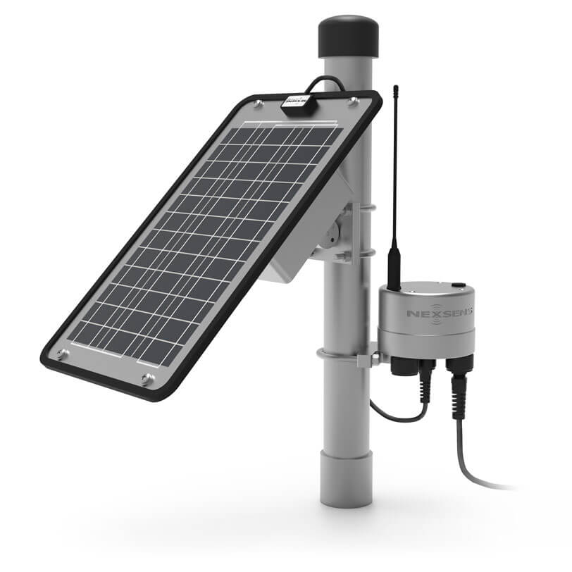 A NexSens X3 data logger attached to a pole-mount system with a SP-15 solar power pack.